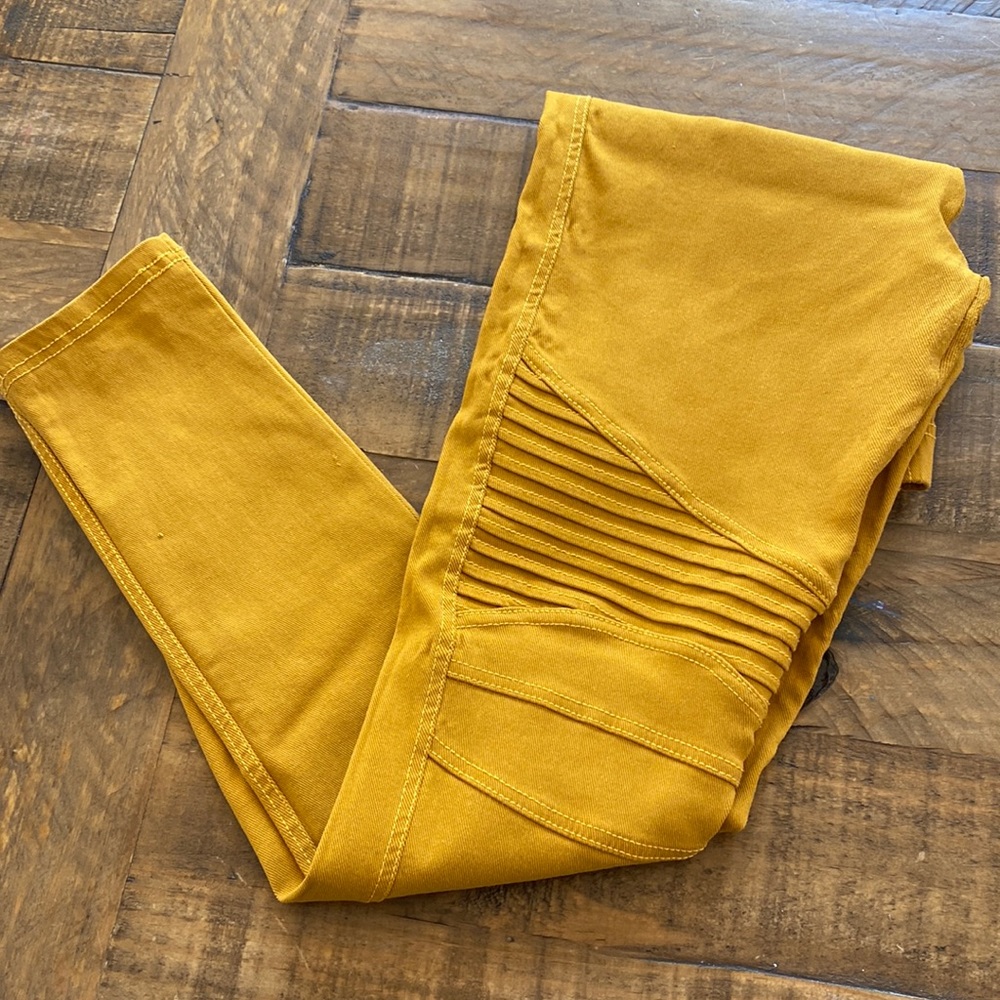 Mustard yellow boutique jeggins